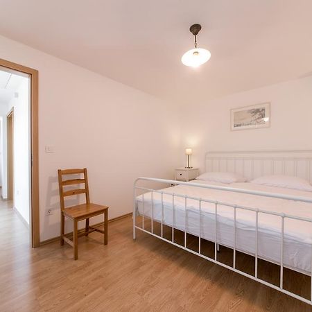 Vila Sistiana Kostanjevica na Krasu Екстериор снимка